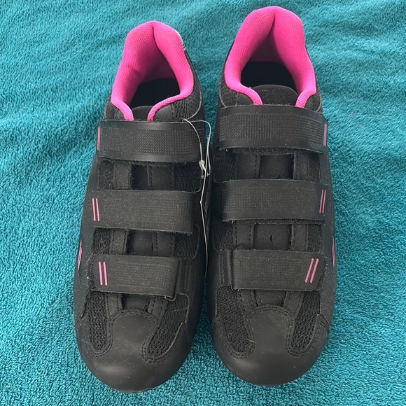 Tommaso Black and Pink Cycling Shoes - Picture 1 of 8